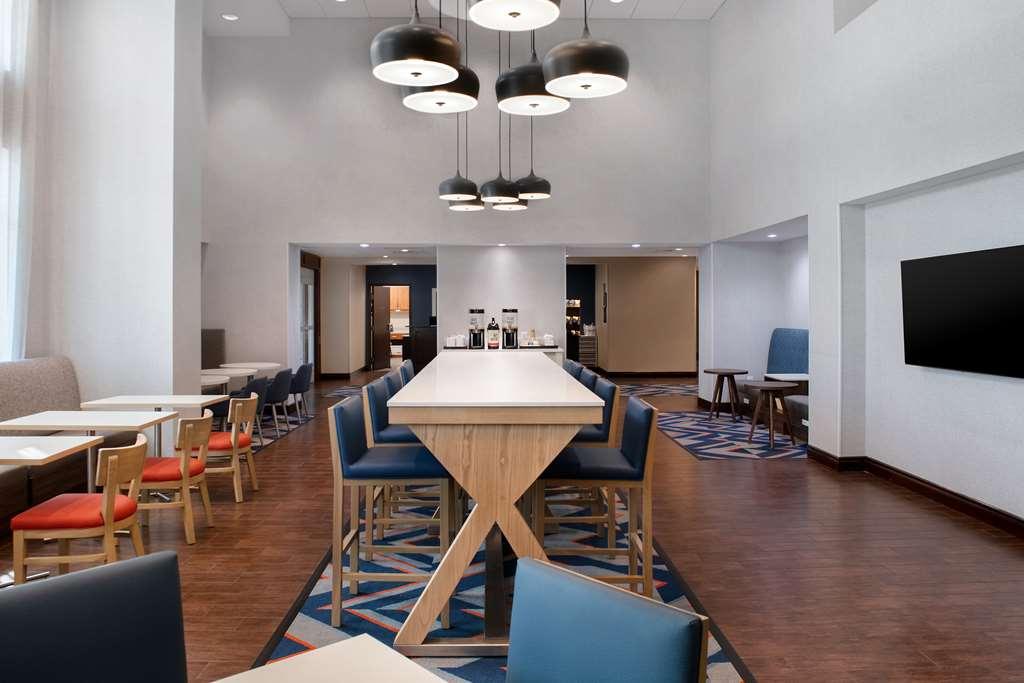 Hampton Inn & Suites Harvey New Orleans Westbank Restoran gambar